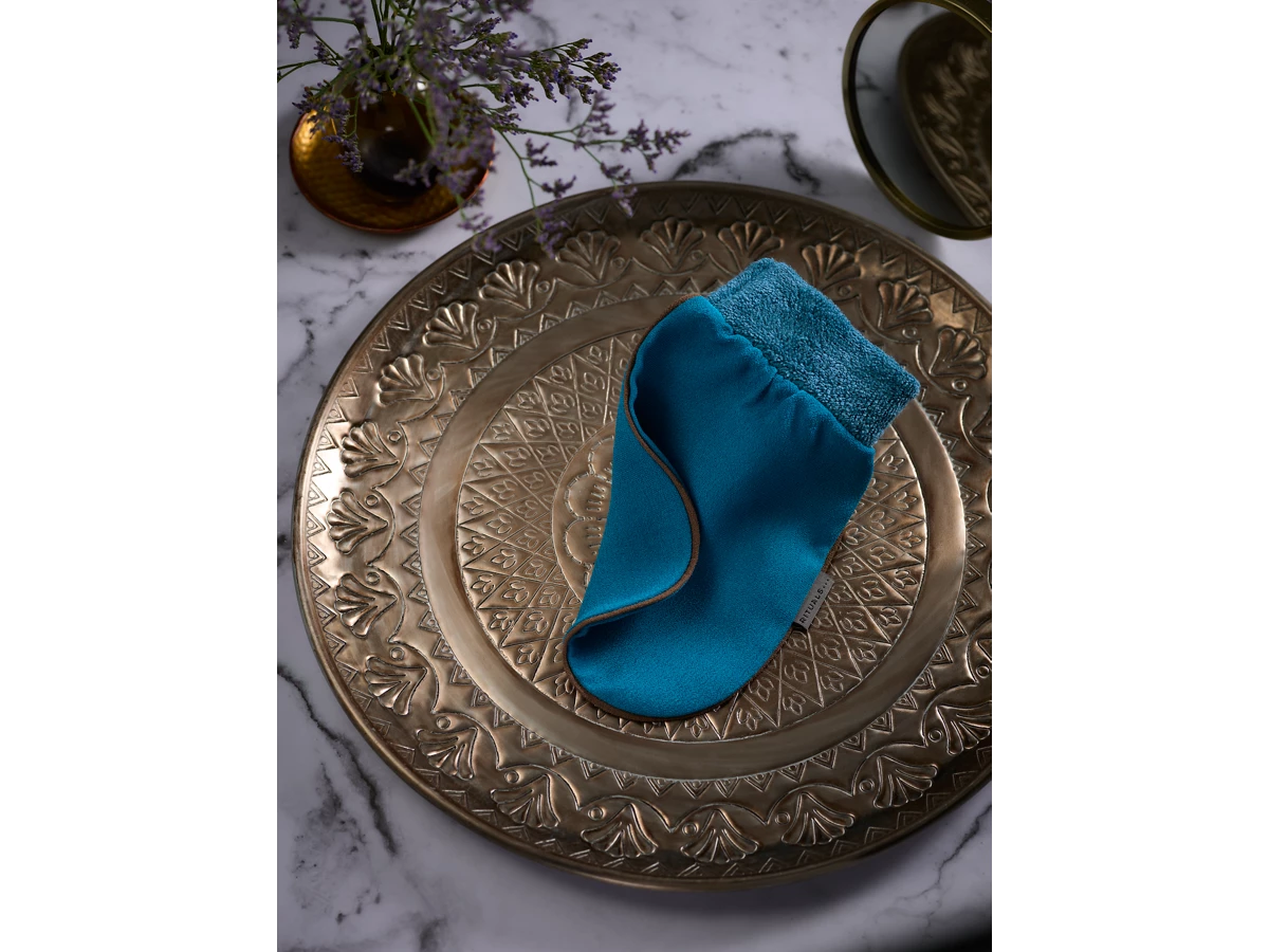 015470-rituals-cl24009-scrub-glove-2024-hammam.webp